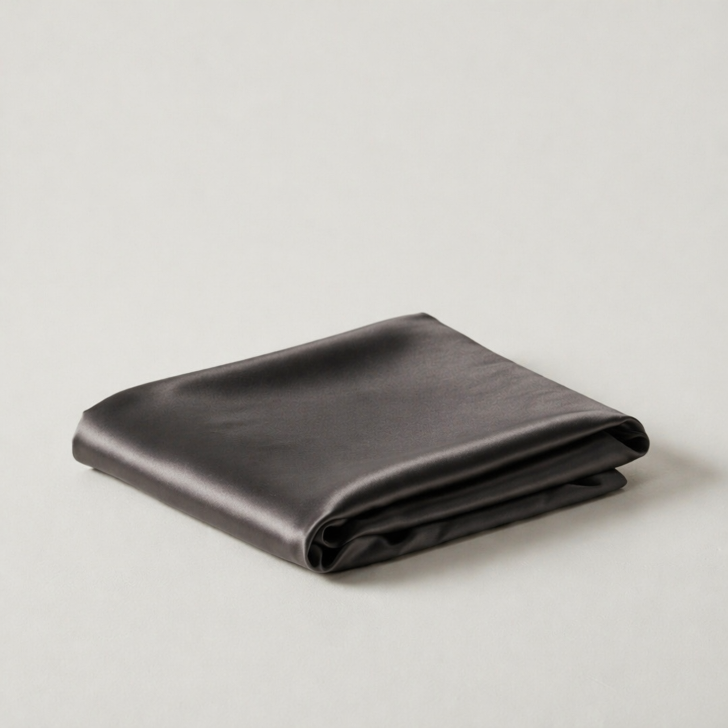 The Silk Signature Pillowcase - Charcoal